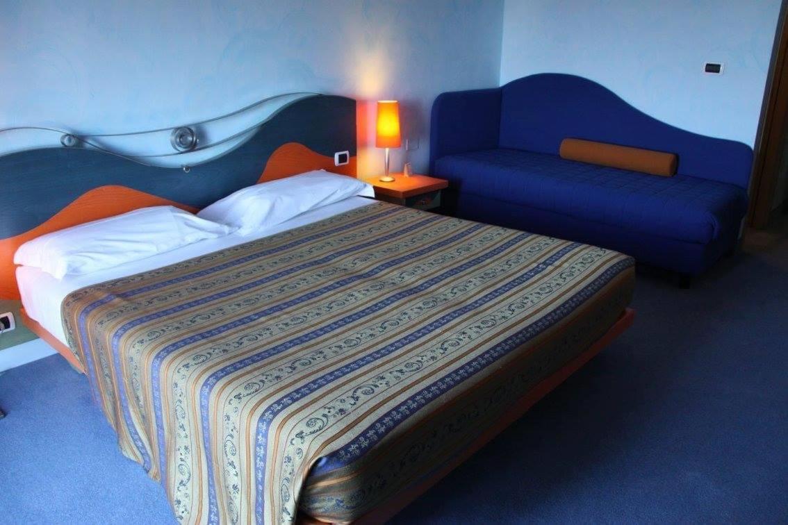 Hotel Del Sole มาร์เกริตา ดิ ซาวอยา ภายนอก รูปภาพ