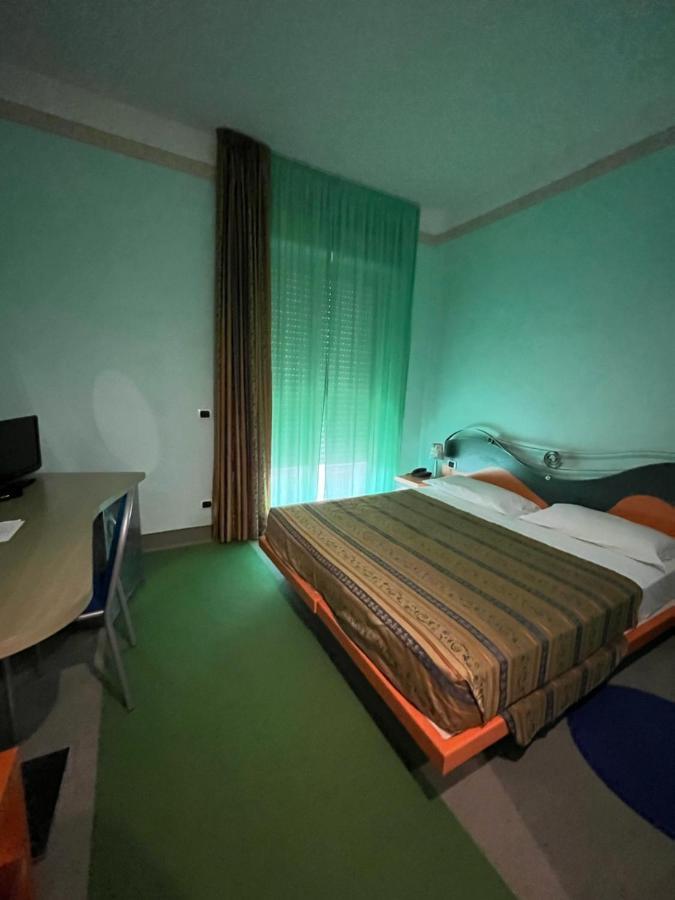 Hotel Del Sole มาร์เกริตา ดิ ซาวอยา ภายนอก รูปภาพ